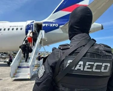 Líderes de facções são transferidos da Bahia a presídios federais